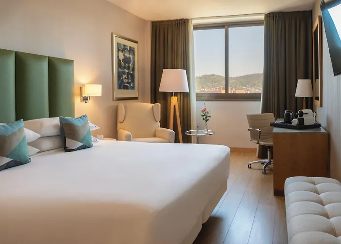 Hotel Hesperia Barcelona Sant Just 4*