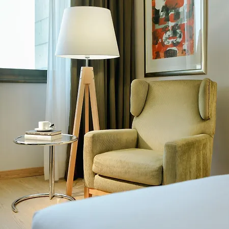 Hotel Hesperia Barcelona Sant Just 4*
