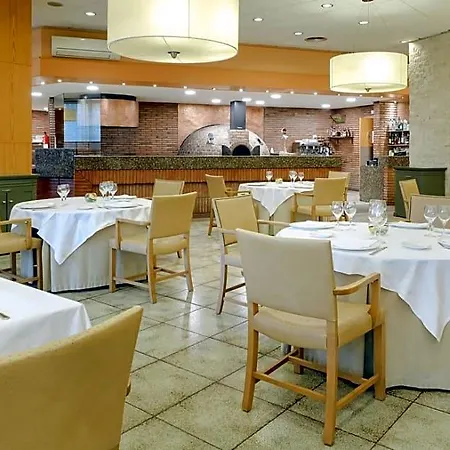 Hotel Hesperia Barcelona Sant Just 4*