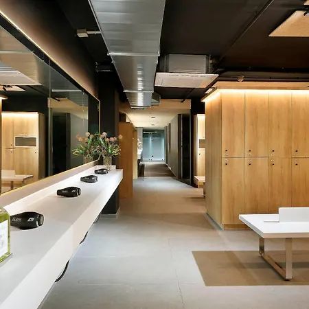 Hotel Hesperia Barcelona Sant Just 4*